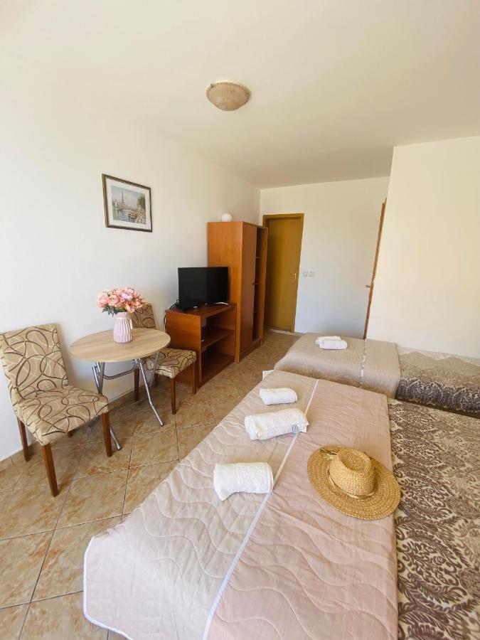 Miomir Perazic Apartments Petrovac Extérieur photo