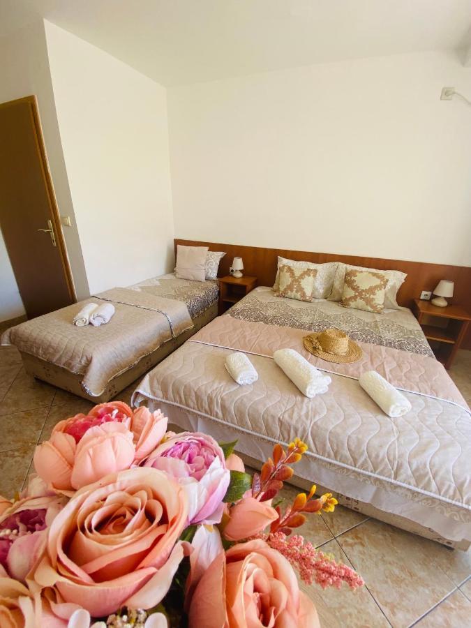 Miomir Perazic Apartments Petrovac Extérieur photo